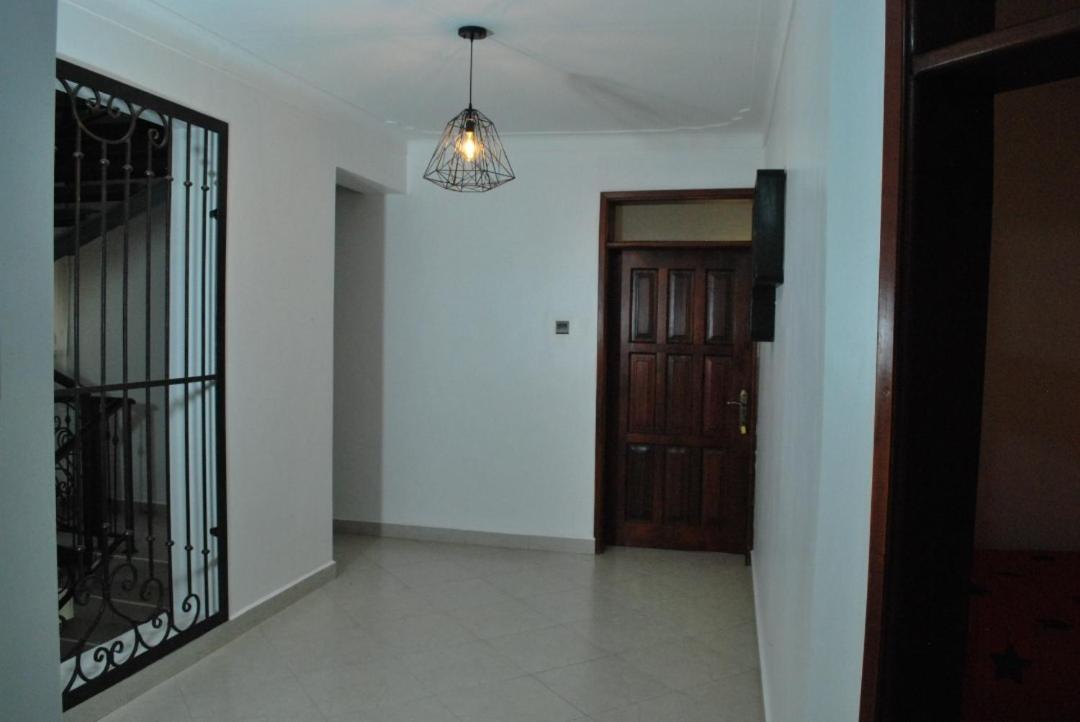 Jacuzzi City Home Kampala Exterior photo