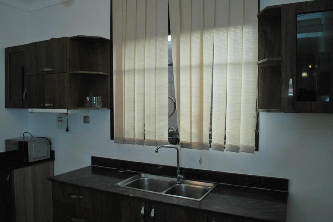 Jacuzzi City Home Kampala Exterior photo
