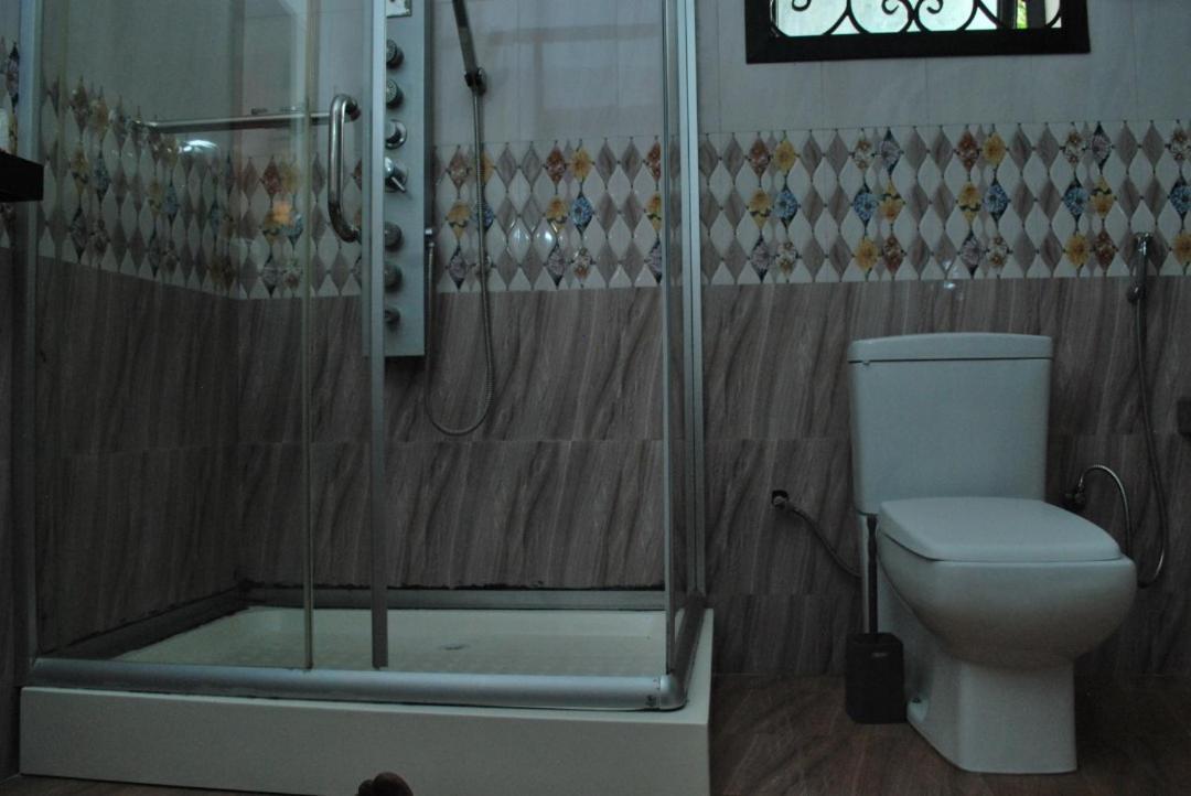 Jacuzzi City Home Kampala Exterior photo